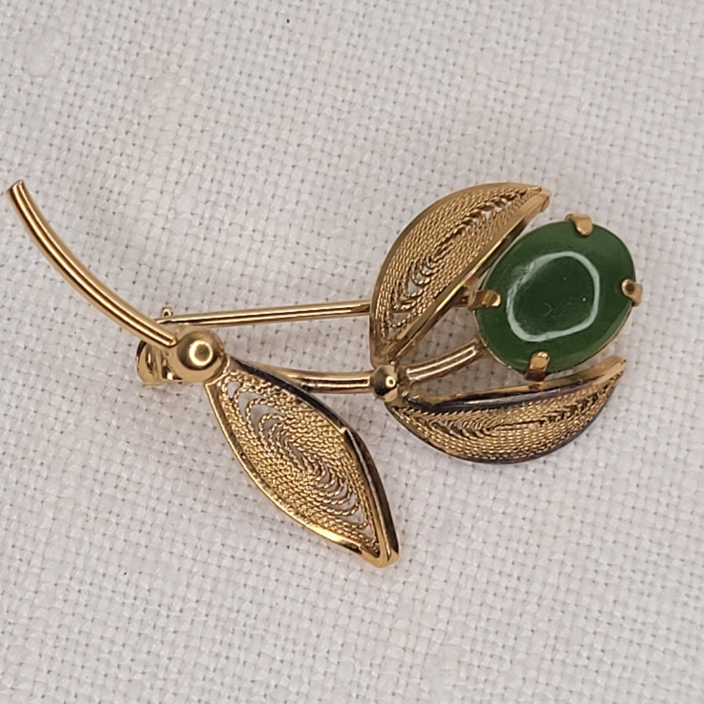 Elegant 925 Gold-tone and Jade Stone Brooch